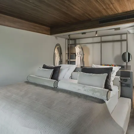 Отель Paloma Finesse 5*